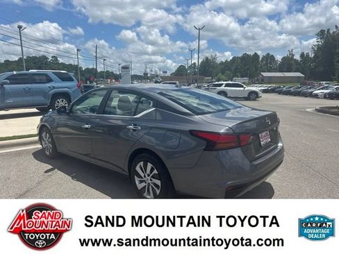 Used 2025 Nissan Altima 2.5 S FWD image 5