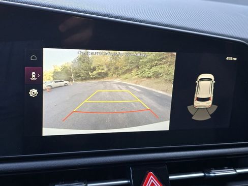 New 2025 Kia Niro EX w/ EX Cold Weather Package image 11