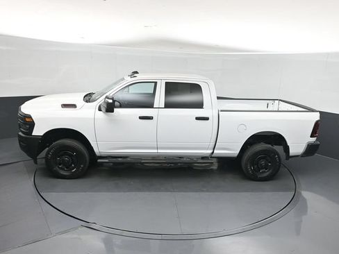 Used 2025 RAM 2500 Tradesman AWD/4WD image 34