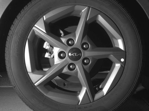 Used 2025 Kia K4 FWD image 15