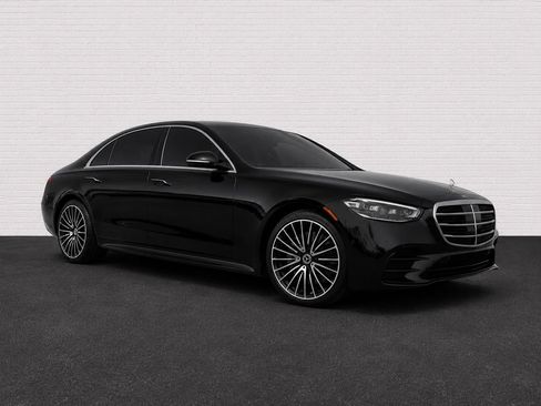 Used 2021 Mercedes-Benz S 580 4MATIC Sedan image 3