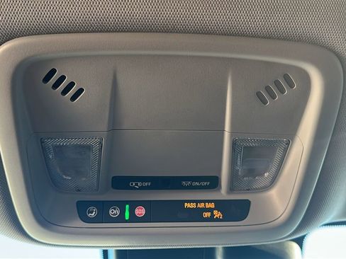 Used 2025 Chevrolet Malibu RS image 29