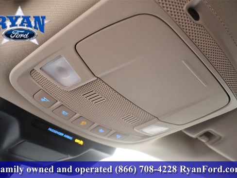 Used 2024 Ford Expedition XLT image 34