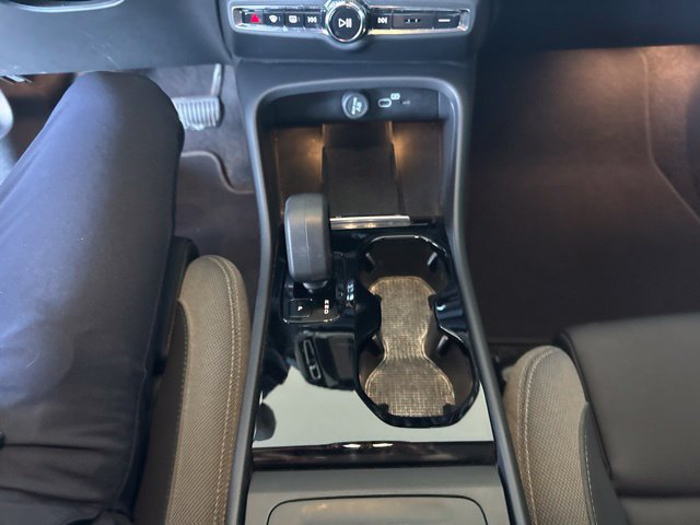 Used 2023 Volvo C40 Recharge Core AWD/4WD image 11