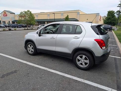 Used 2016 Chevrolet Trax LS AWD/4WD image 8