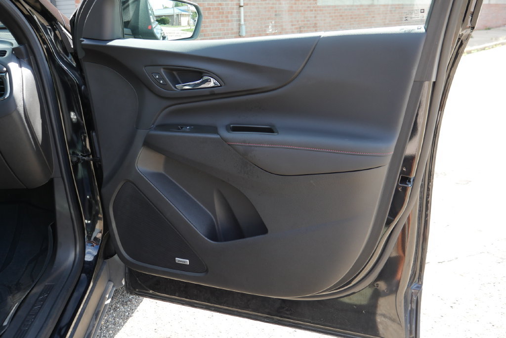 Used 2024 Chevrolet Equinox RS w/ RS Leather Package AWD/4WD image 11