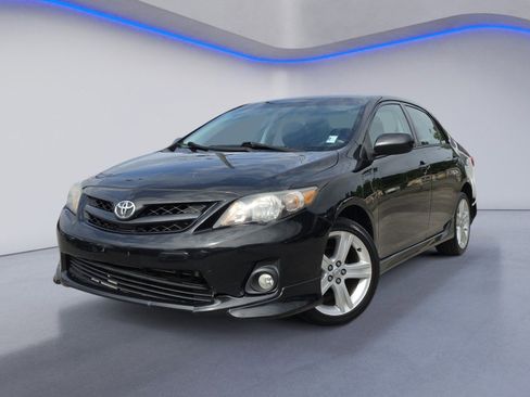 Used 2013 Toyota Corolla S w/ Premium Pkg FWD image 2