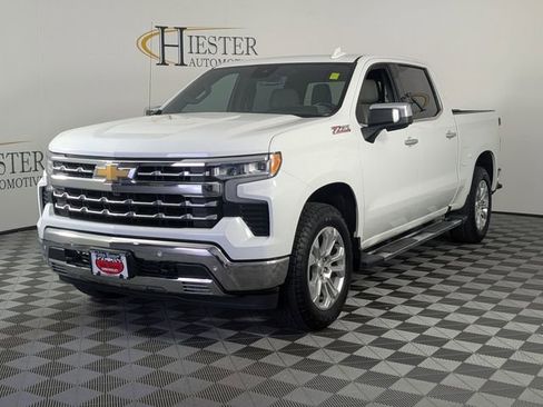 Used 2022 Chevrolet Silverado 1500 LTZ w/ LTZ Premium Package AWD/4WD image 4