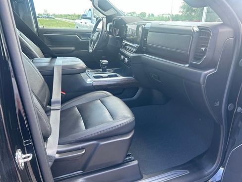 Used 2024 GMC Sierra 1500 Elevation w/ Elevation Premium Package AWD/4WD image 16