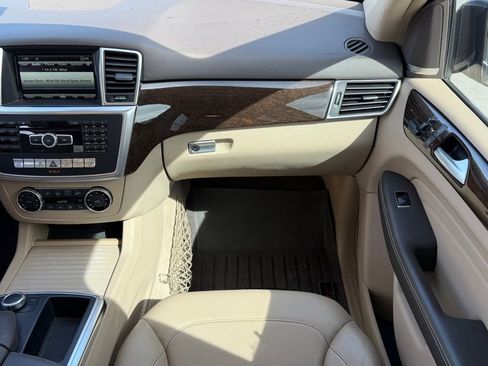 Used 2014 Mercedes-Benz ML 350 4MATIC image 9