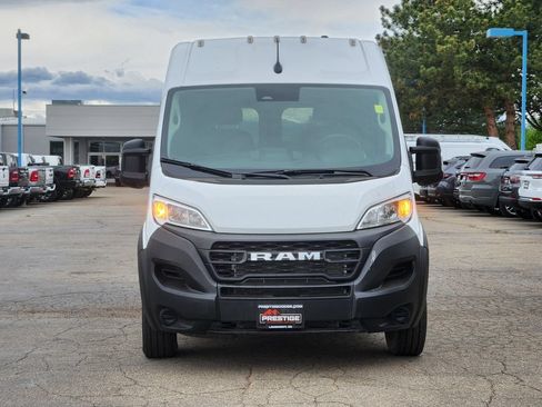 Used 2025 RAM ProMaster 2500 FWD image 5