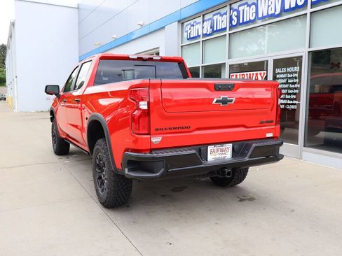 New 2026 Chevrolet Silverado 1500 ZR2 w/ Dark Appearance Package AWD/4WD image 8