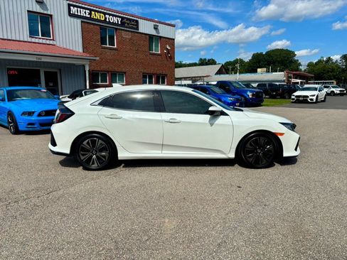 Used 2019 Honda Civic EX image 4
