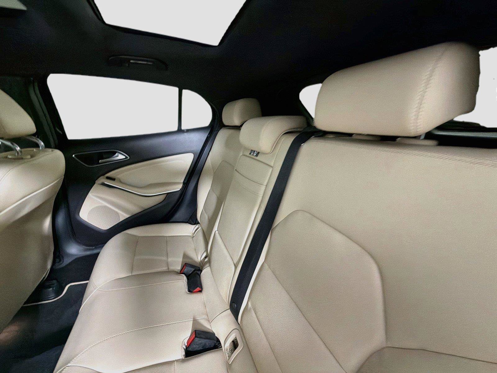 Used 2018 Mercedes-Benz GLA 250 4MATIC image 22