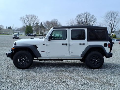 Used 2023 Jeep Wrangler Sport image 5