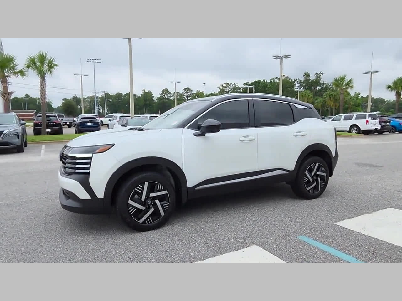 Used 2026 Nissan Kicks SV FWD image 25
