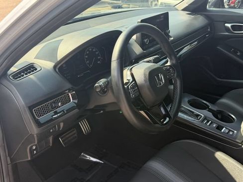 Used 2024 Honda Civic Sport image 11