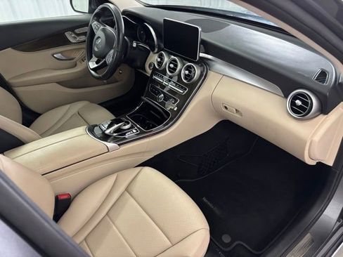 Used 2018 Mercedes-Benz C 300 Sedan image 28