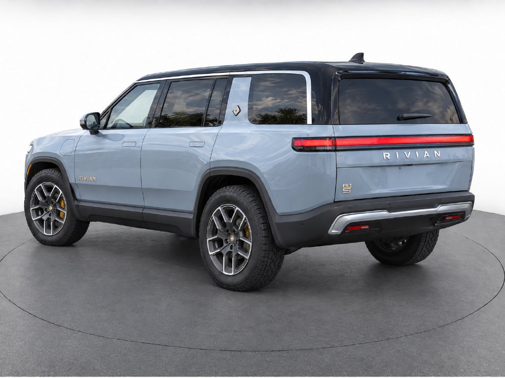 Used 2023 Rivian R1S Adventure Quad AWD/4WD image 3