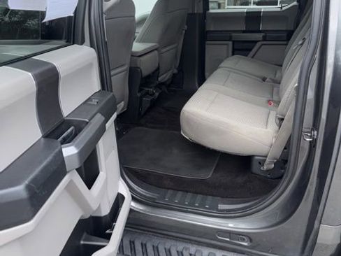 Certified 2018 Ford F150 XLT AWD/4WD image 17