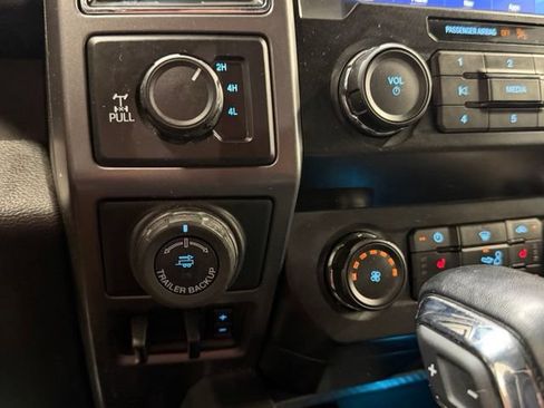 Used 2020 Ford F150 XLT w/ Equipment Group 302A Luxury AWD/4WD image 25