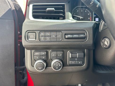 Used 2021 GMC Yukon Denali w/ Denali Ultimate Package AWD/4WD image 15