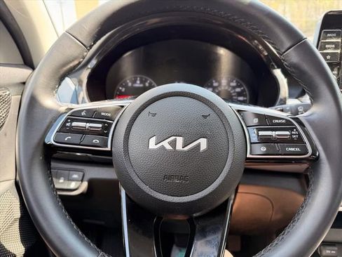 Used 2023 Kia Seltos S AWD/4WD image 19