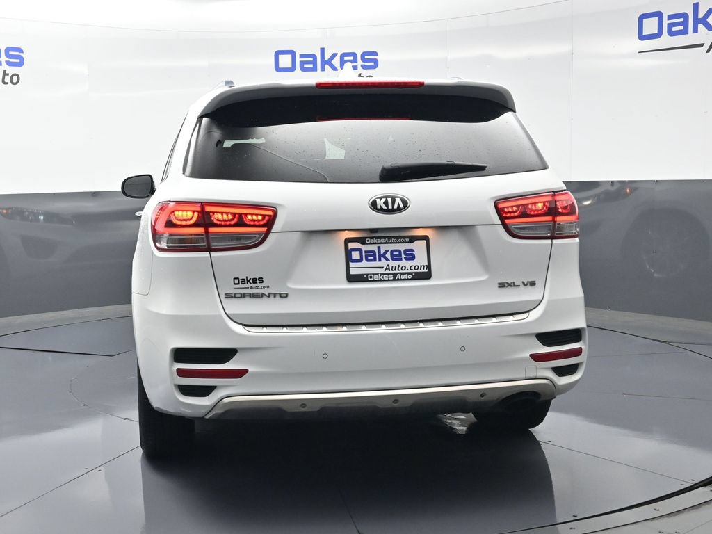 Used 2016 Kia Sorento SX w/ SXL Technology Package AWD/4WD image 6