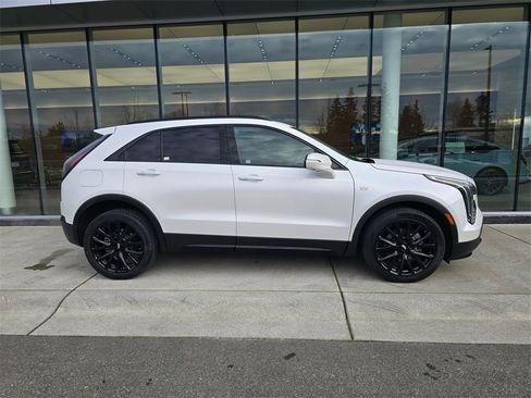 Used 2022 Cadillac XT4 Sport image 6