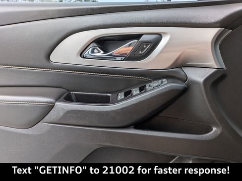 Used 2018 Chevrolet Traverse LT image 26