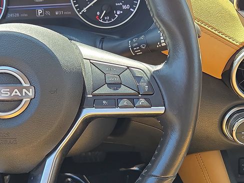 Used 2025 Nissan Sentra SV w/ SV Premium Package FWD image 19