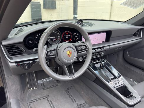 Used 2021 Porsche 911 Carrera S RWD image 11