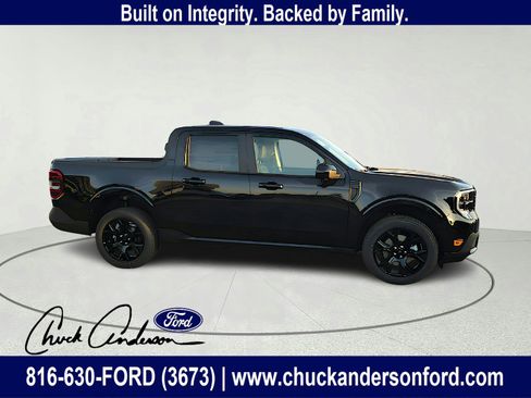 New 2025 Ford Maverick Lariat w/ Black Appearance Package image 8