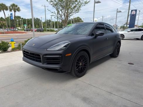 Used 2021 Porsche Cayenne GTS AWD/4WD image 2