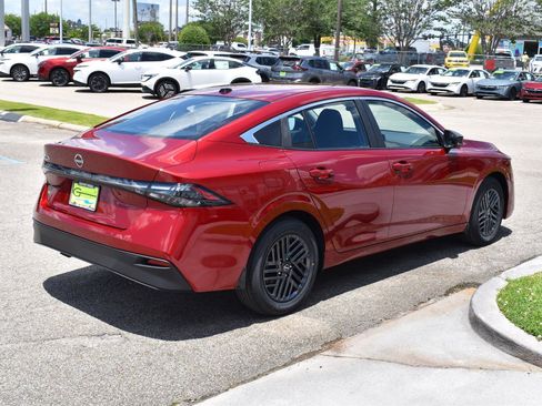 Used 2026 Nissan Sentra SV w/ SV Convenience Package FWD image 12