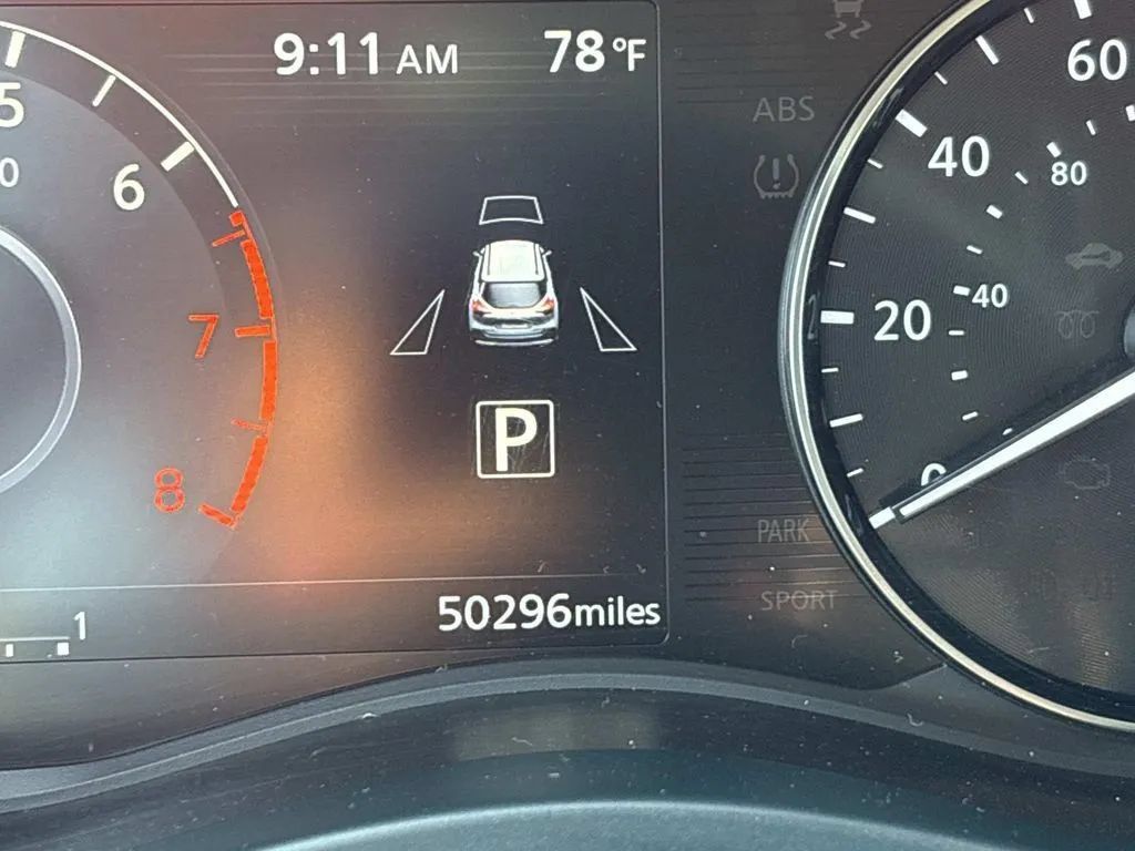 Used 2024 Nissan Kicks SR FWD image 31