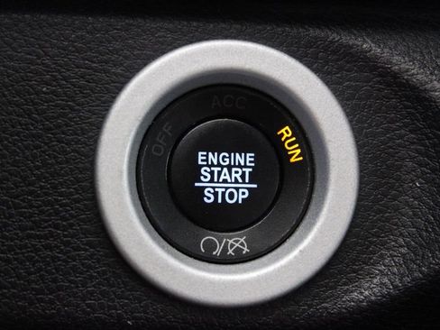 Used 2017 RAM 1500 Laramie w/ Convenience Group AWD/4WD image 24