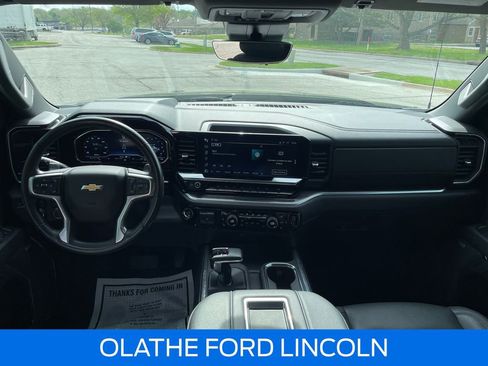 Used 2022 Chevrolet Silverado 1500 LTZ image 17