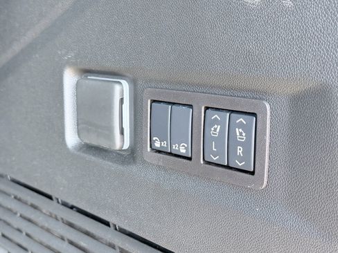 Used 2026 Chevrolet Tahoe High Country image 10