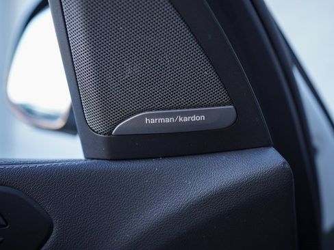 Used 2022 BMW X7 xDrive40i w/ Premium Package image 39