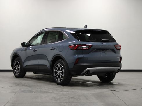 New 2026 Ford Escape SE image 6