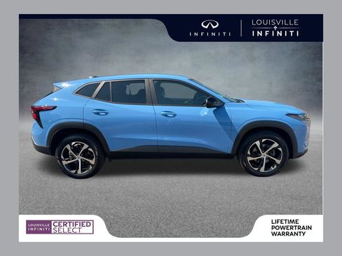 Used 2024 Chevrolet Trax RS w/ Driver Confidence Package FWD image 1