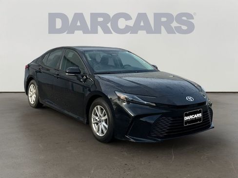 Used 2025 Toyota Camry LE FWD image 1