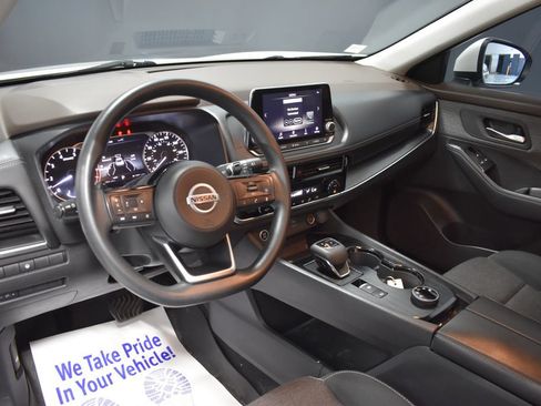 Used 2021 Nissan Rogue SV AWD/4WD image 4