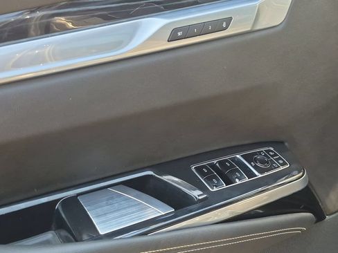 Certified 2025 Cadillac Escalade Sport AWD/4WD image 15