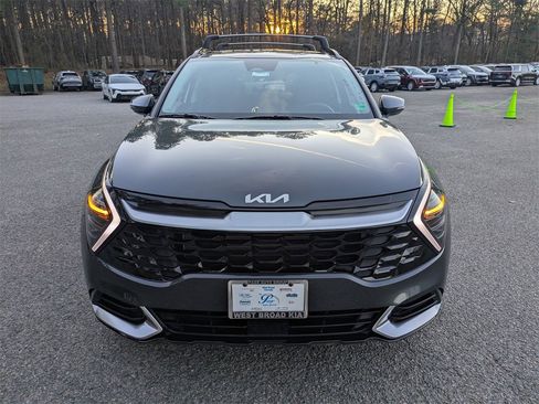Used 2025 Kia Sportage SX image 9
