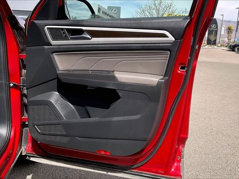 Used 2022 Volkswagen Atlas SE image 21