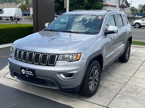 Used 2021 Jeep Grand Cherokee Limited AWD/4WD image 3