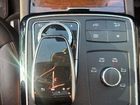 Used 2017 Mercedes-Benz GLS 550 4MATIC image 15