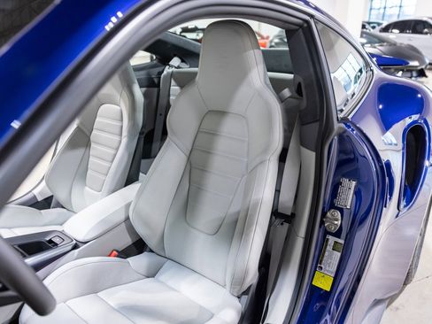 Used 2021 Porsche 911 Turbo S image 36